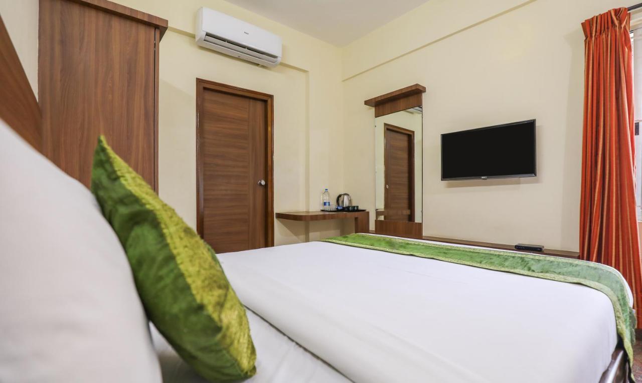 Treebo Trip Kapil Royalista Hotel Ludhijána Kültér fotó